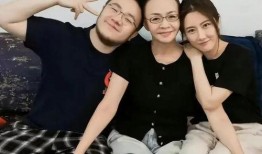 八卦吃瓜娱乐博主